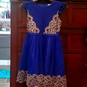 Girls dress